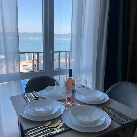 Paradiso 'В' 201 One Bedroom Apartment 네세부르 외부 사진