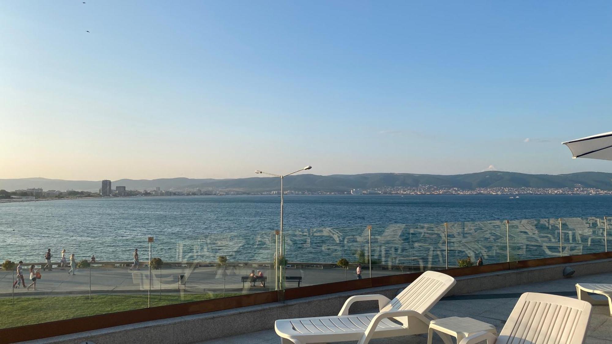 Paradiso 'В' 201 One Bedroom Apartment 네세부르 외부 사진