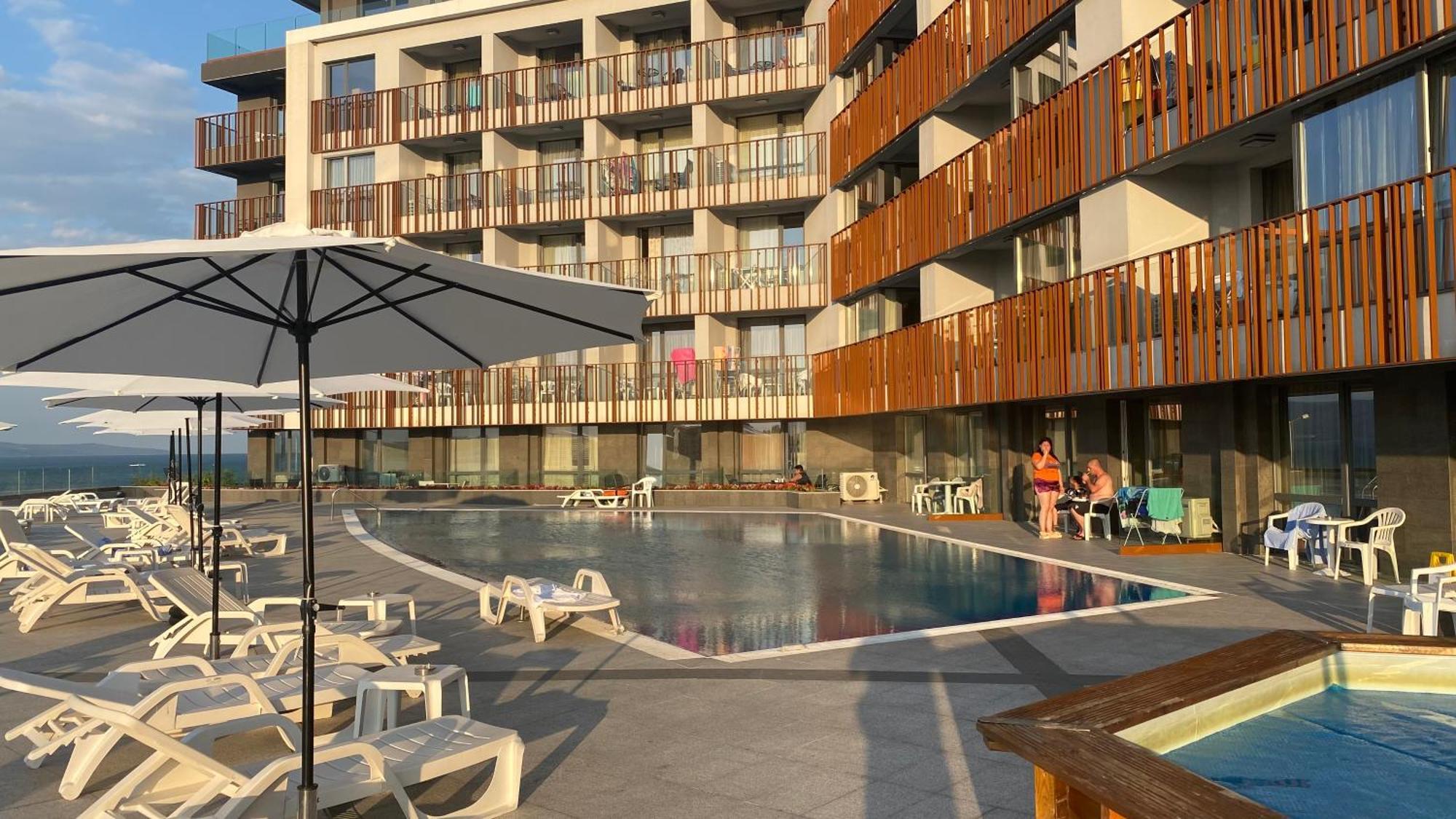 Paradiso 'В' 201 One Bedroom Apartment 네세부르 외부 사진